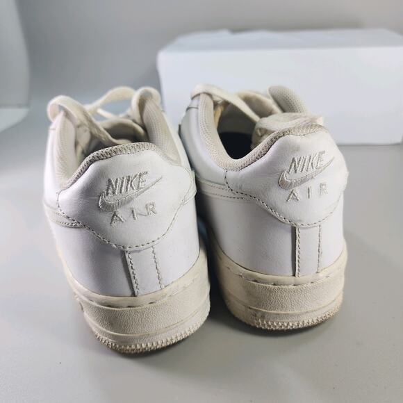 Youth Nike Air Force 1 Low Triple White Sz 7 Kids 011839 Casual Leather Sneakers - Picture 5 of 8